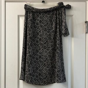 Liz Claiborne Black and White Swirl Skirt
